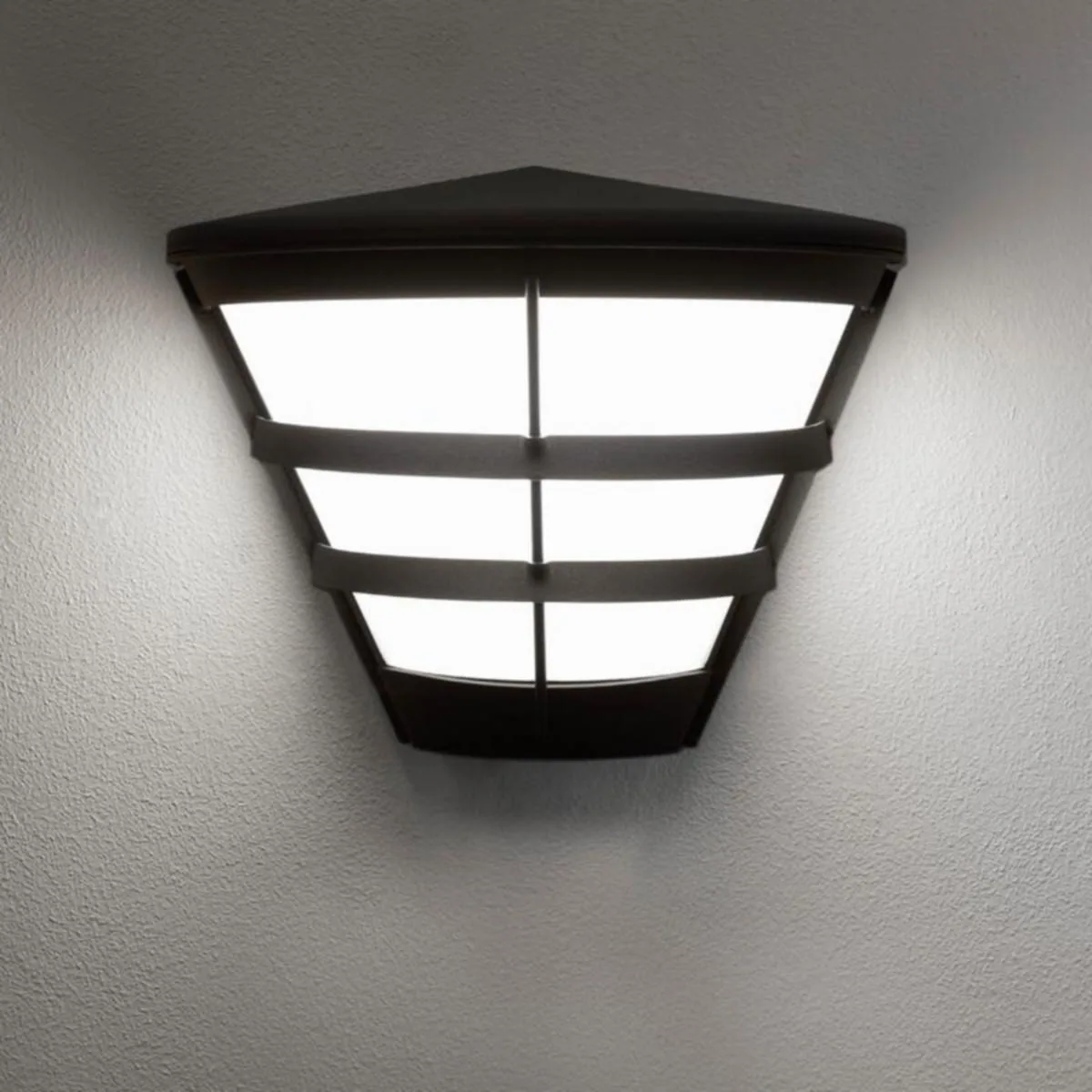 Seinävalaisin ulko Hide-a-lite Pave Wall IP65 1680LM 18W ANT OP DECO II – 3000-4000