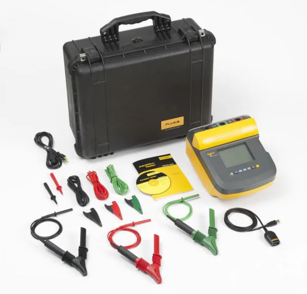 Eristysvastusmittaripaketit 1550C ja 1551 Fluke, FLUKE-1555IKIT 10kV PAKETTI