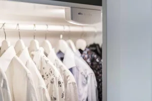 Kalustevalaisin Hide-a-lite Kloss - KALUSTEVALAISIN HIDE A LITE KLOSS