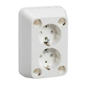 Pistorasia Schneider Electric Robust IP21 pinta-asennus - PISTORASIA ROBUST 2S/16A/IP21 PPJ VAL IK09