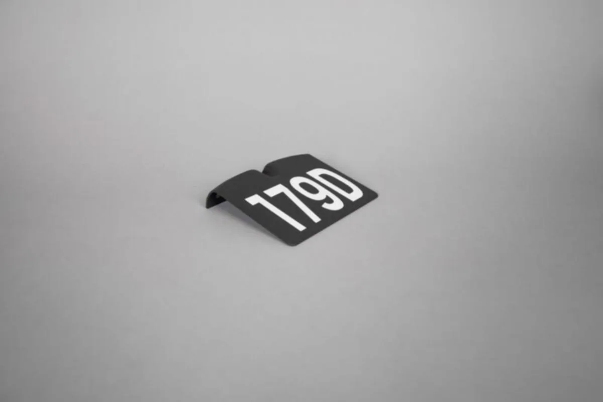 Seinävalaisin ulko Hide-a-lite Pave Wall numerokilpi, PAVE WALL NUMEROKILPI ANT – antrasiitti
