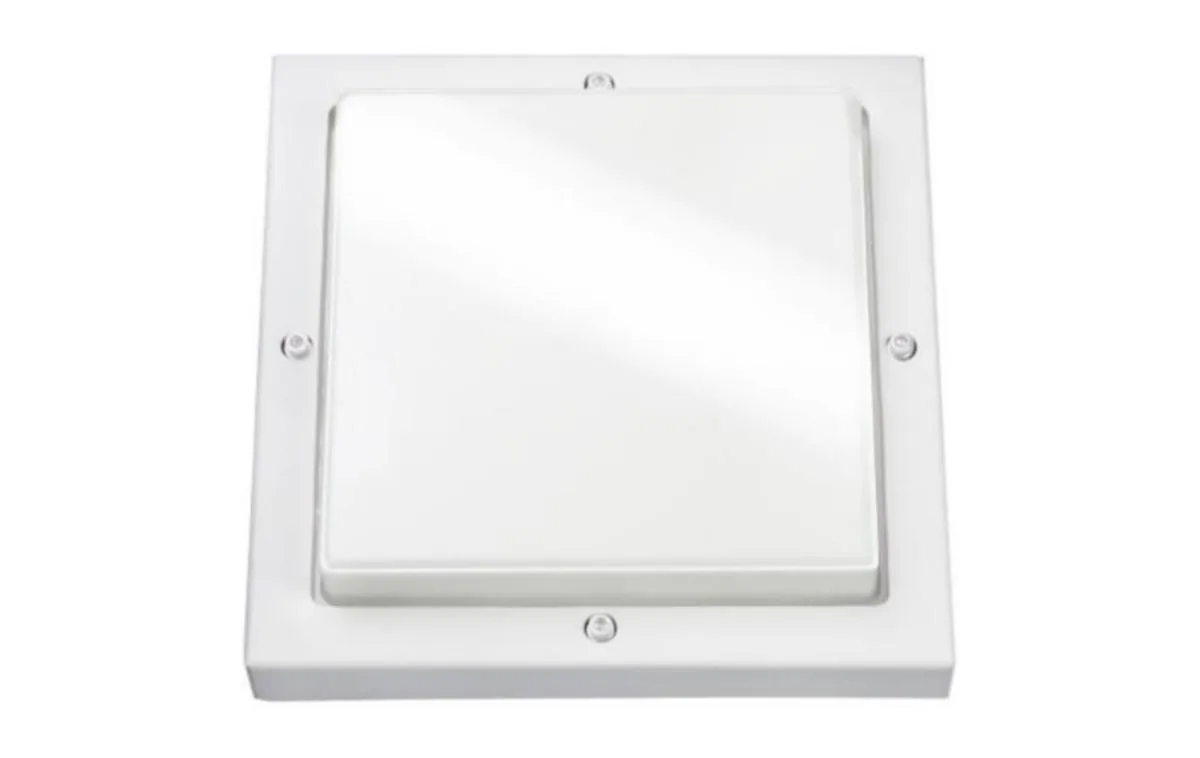 Seinävalaisin ulko SG Bassi 10W 230V 3K VA – 3000