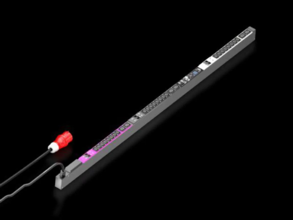 Virranjakeluyksikkö PDU Managed Rittal VX IT - VIRRANJAKELUYKSIKKÖ PDU RITTAL PDU MANAGED 32A/3 CEE 24XC13+6