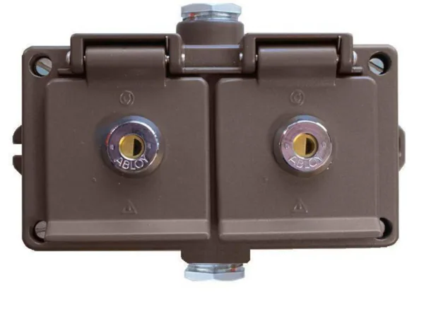 Pistorasia Selcast 2-os IP44 16A LUKOLLA 2xPK16