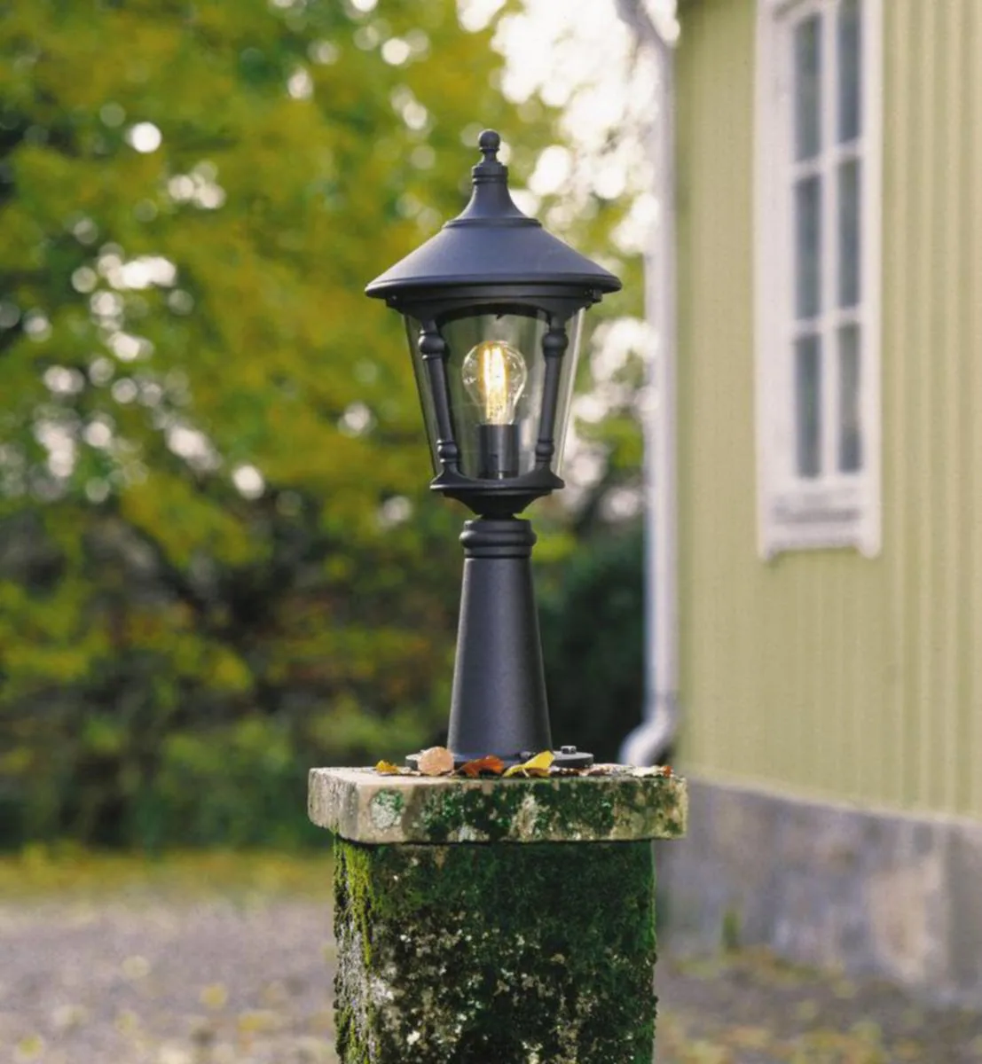 Pihapiirivalaisin Konstsmide Virgo 578-750 IP23 E27 MU – musta