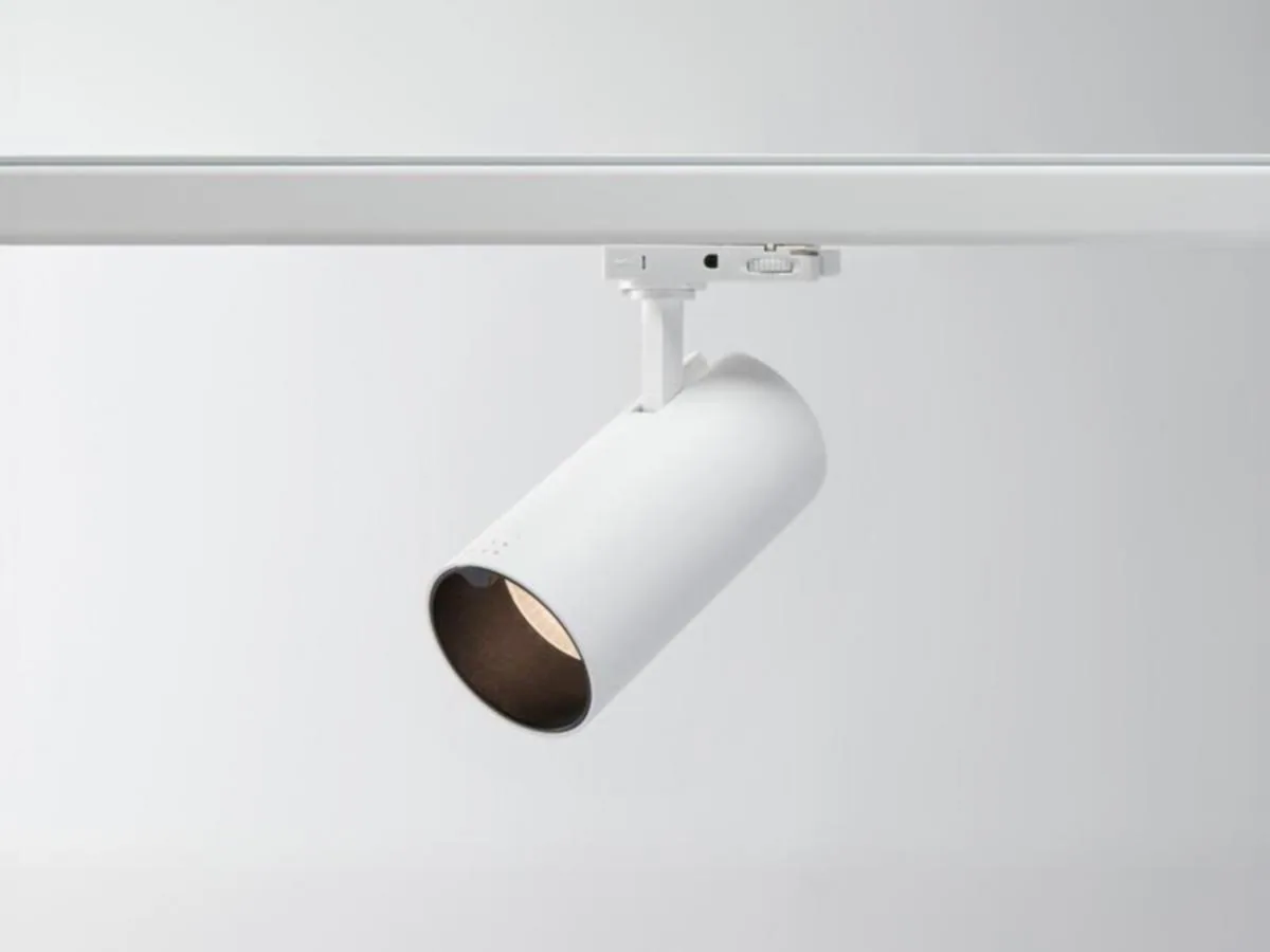 Kohdevalaisin Hide-a-lite Vision Track TW RGB IP20 1800LM 44° WH – 2700-6500