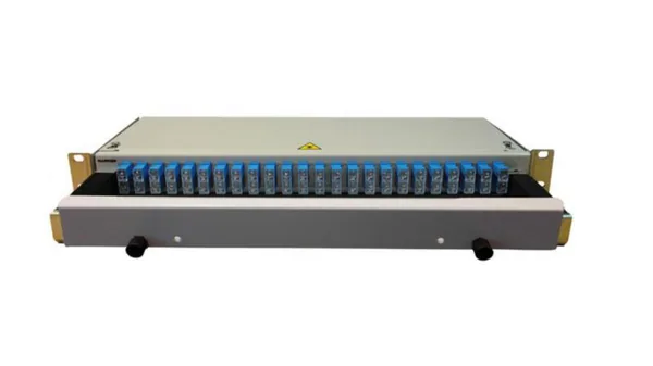 Paneeli-esikytketty Naficon Kaappitarvike PANEELI 19 SC/- 48SMT 1,5M