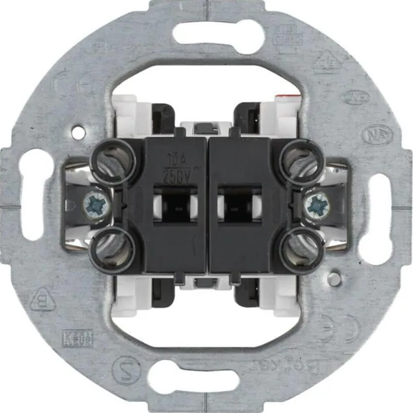 Painike Hager R.classic 5/10A/250V UJ 0X PYÖR.KEH