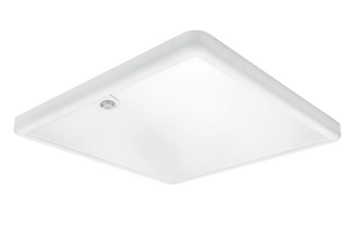 Pinta-asennusvalaisin SG Sense S - PINTA-ASENNUSVALAISIN SENSE S 600X600 3K PIR