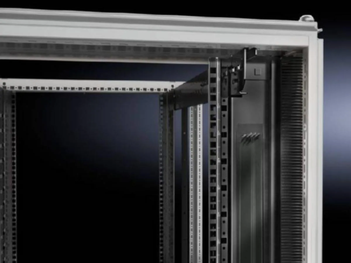 Ilmanohjain Rittal VX IT 800X2200