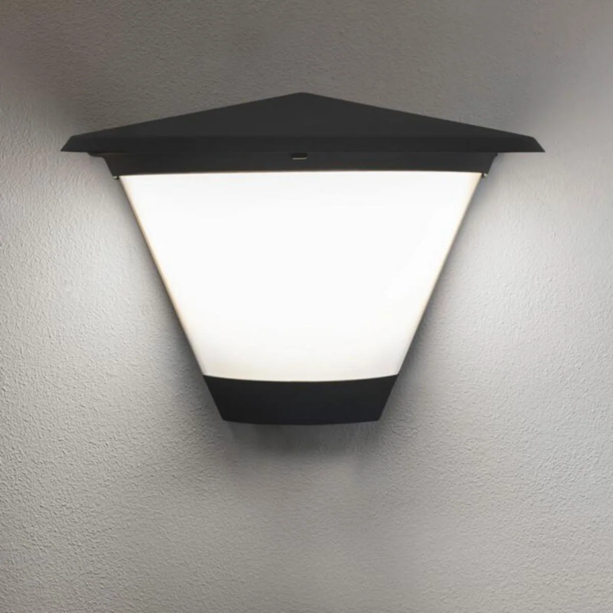 Seinävalaisin ulko Hide-a-lite Pave Wall IP65 1940LM 18W ANT OP TOP – 3000-4000