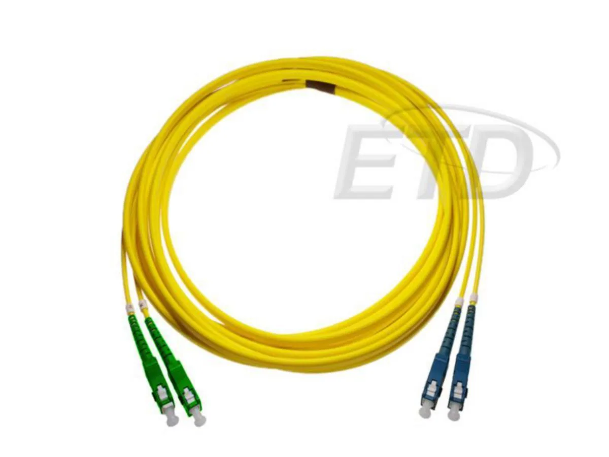 Kytkentäkaapeli-kuitu ETD 2SC/APC - 2SC/UPC SM 10 M OVAL