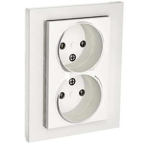 Pistorasia ELKO Plus 2 ja 3 upotettava 2N/16A/250V/IP20 UPJ VAL