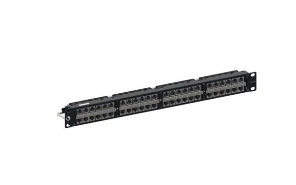 Paneeli 19" Netconnect Cat6A STP kalustettu
