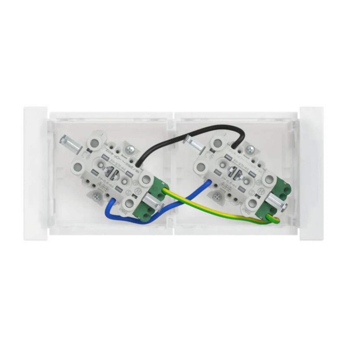 Kanavapistorasia ABB ProDuct ilman keskiölevyä, 4S/16A/IP20 KYTK.