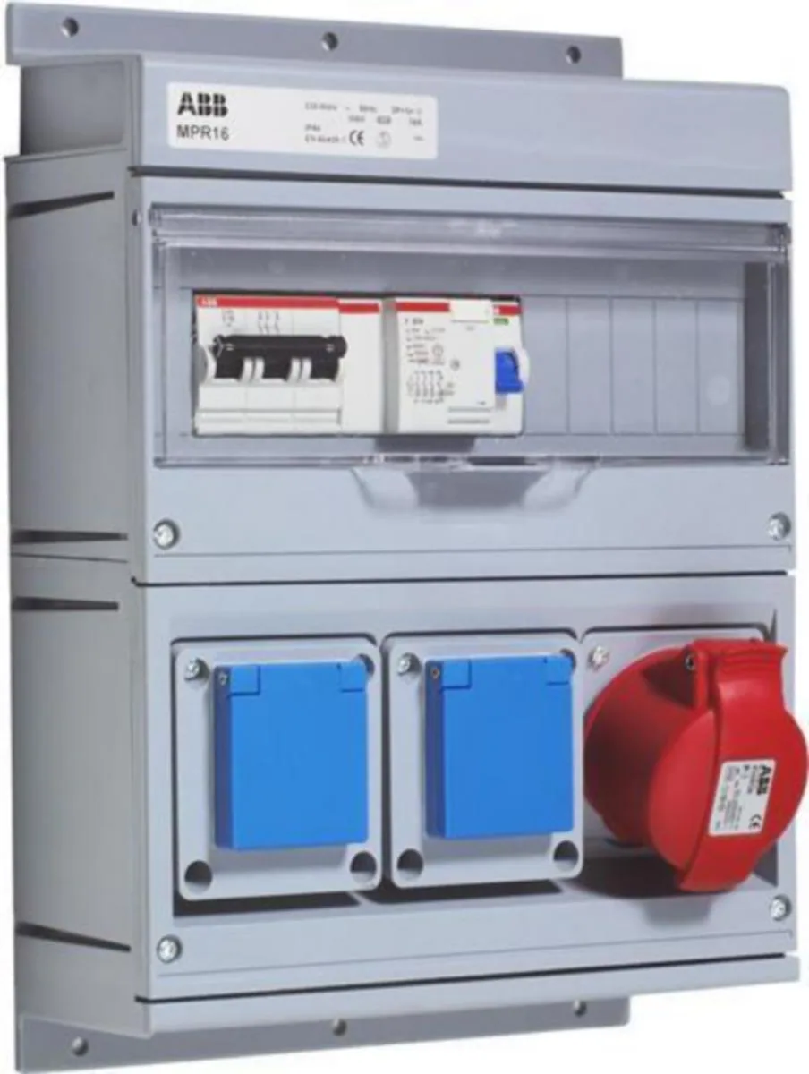 Pistorasiakeskus Amphenol Modular combi Muovikotelo - PISTORASIAKESKUS MODULAR COMBI 16A, IP44, PLASTIC, SIZE 250X3