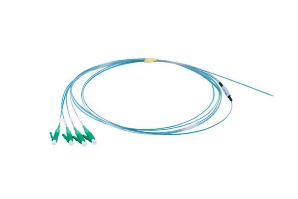 Häntäkuitu Hexatronic Fanout 4XSM G657A1 LC/APC 2,3M