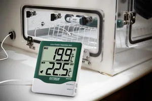 Sisä-/ulkolämpömittari 401014A Extech - LÄMPÖMITTARI EXTECH SISÄ-/ULKOLÄMPÖ LCD