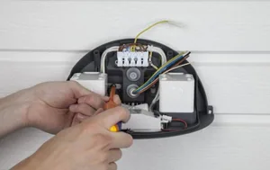 Seinävalaisin ulko Hide-a-lite Arc LED - SEINÄVALAISIN ULKO HIDE A LITE ARC ANTRASIITTI