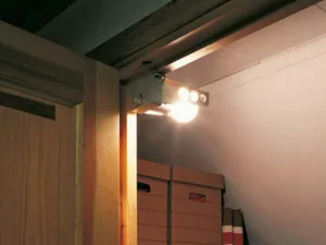 Pinta-asennusvalaisin Exaktor Exaktor - PINTA-ASENNUSVALAISIN EXAKTOR 9020B KOMEROVALAISIN