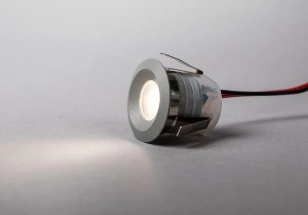 Kattovalaisin Hide-a-lite Core SMART OUTDOOR HARM 3000K