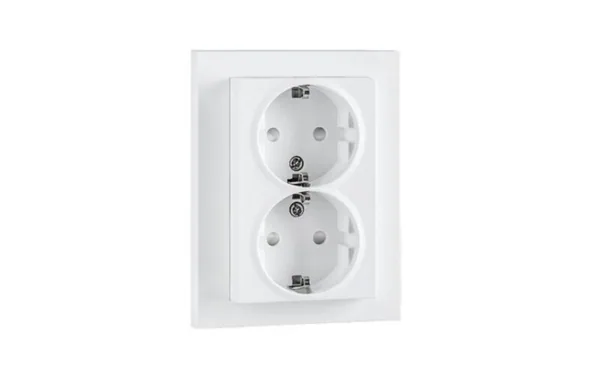 Pistorasia SG Install 2S/16A/IP21UKJ 1 VAL