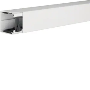 Asennuskanava Hager Tehalit.LF luonnonvalk. - ASENNUSKANAVA TEHALIT.LF LF60060 PVC 60X57X2000 LVA