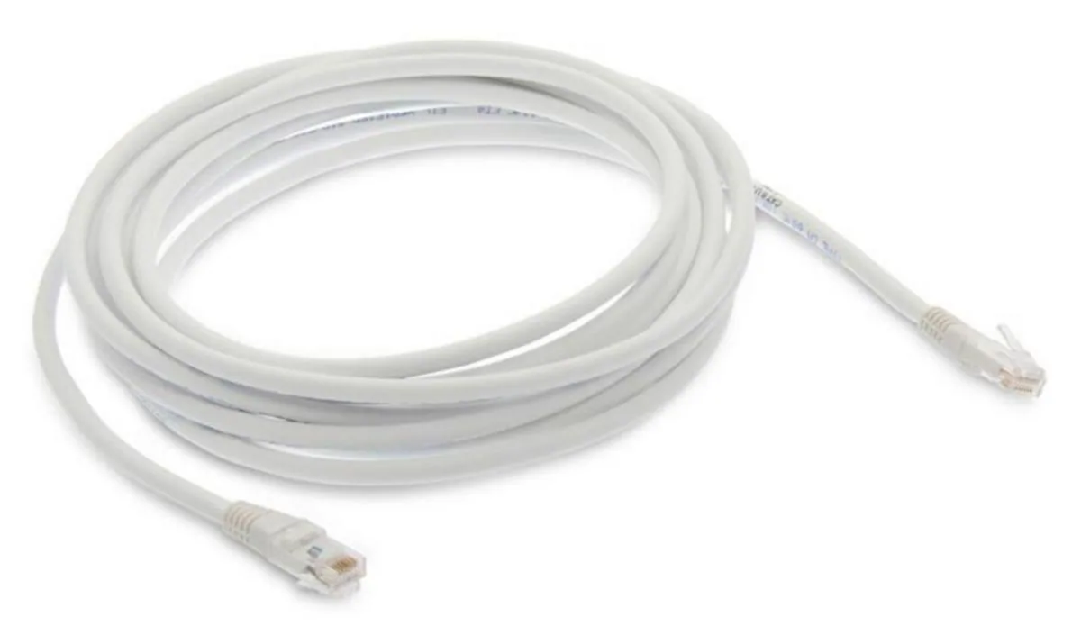Kytkentäkaapeli-CAT6A Eurolan UTP - KYTKENTÄKAAPELI-CAT6A EUROLAN CAT6A UTP 2.5M VALK